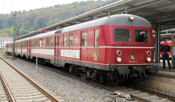 Letzte Fahrt des ET 25, Horb Bahnhof, 21. April 2014, 11.30 Uhr, Zug DPE 20347. Aufnahme: Rainer Vogler